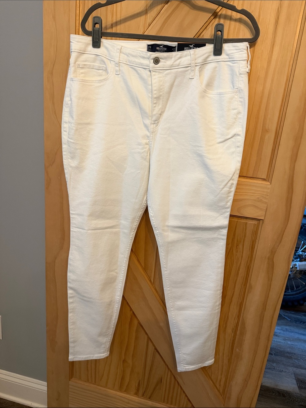 Hollister Women's White High Rise Super Skinny Jeans